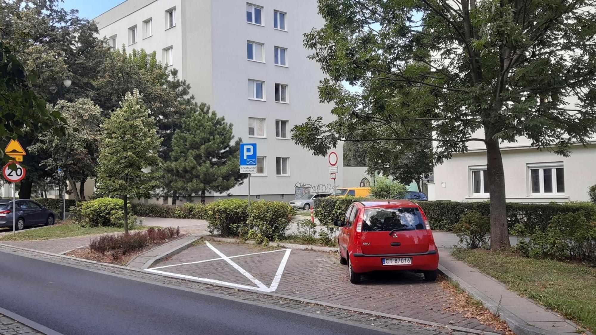 Apartament Centrum Z Miejscem Parkingowym ทอรูน ภายนอก รูปภาพ