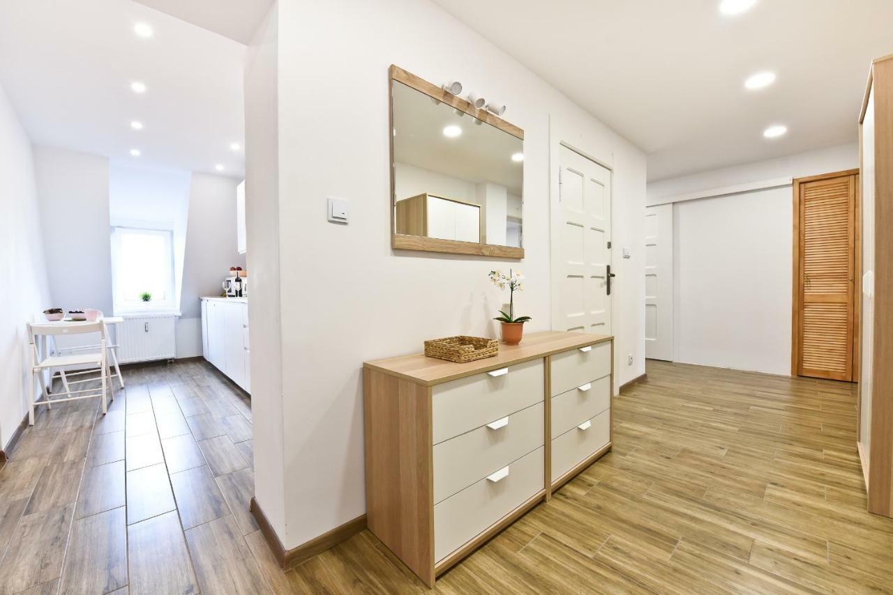 Apartament Centrum Z Miejscem Parkingowym ทอรูน ภายนอก รูปภาพ