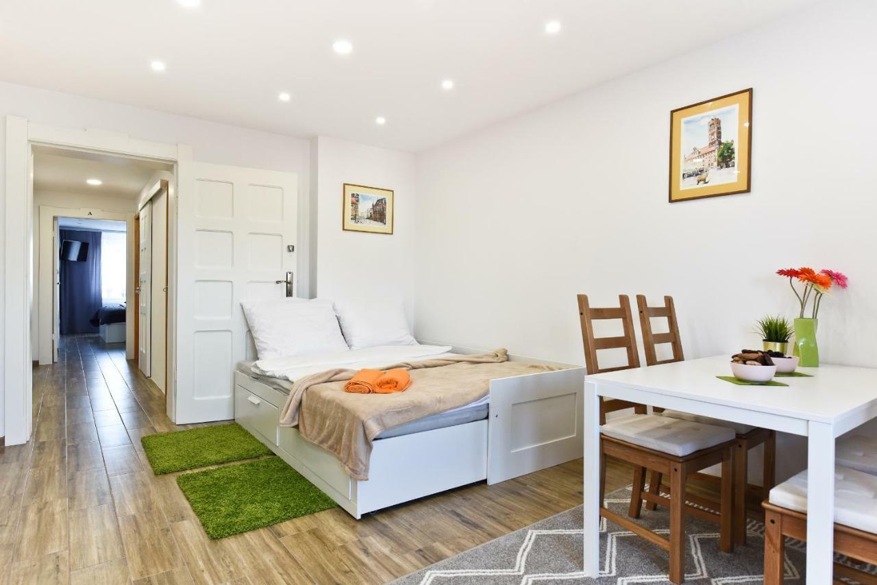 Apartament Centrum Z Miejscem Parkingowym ทอรูน ภายนอก รูปภาพ