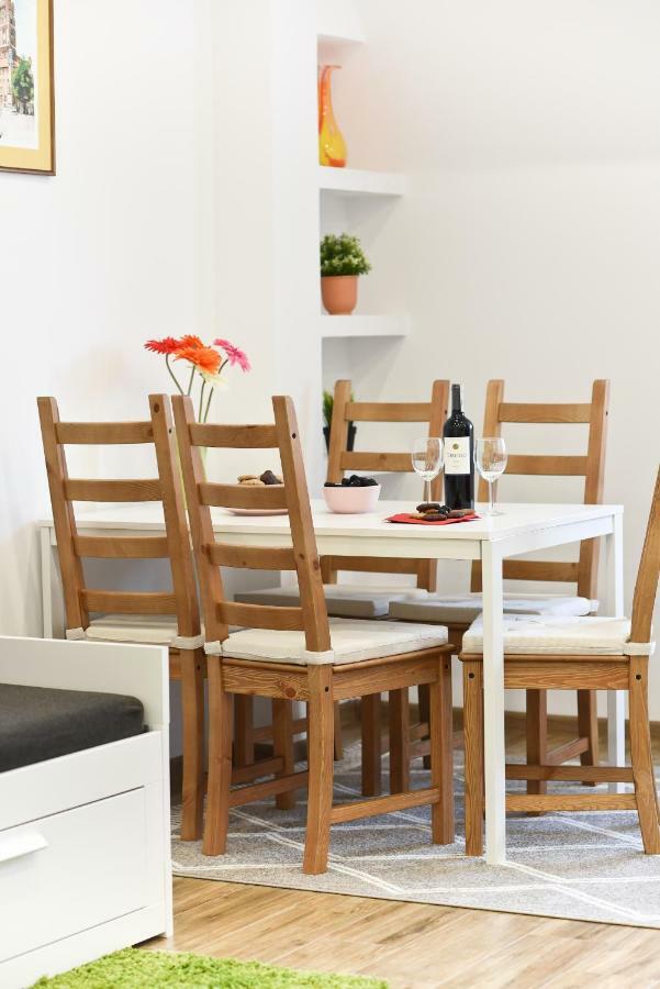 Apartament Centrum Z Miejscem Parkingowym ทอรูน ภายนอก รูปภาพ